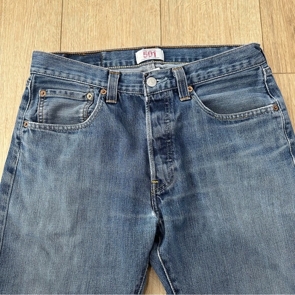 Vintage Levi 501 Straight Leg Button Fly - Picture 3 of 14